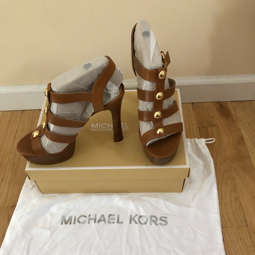 Brand new never worn brown Michael Kors sandals